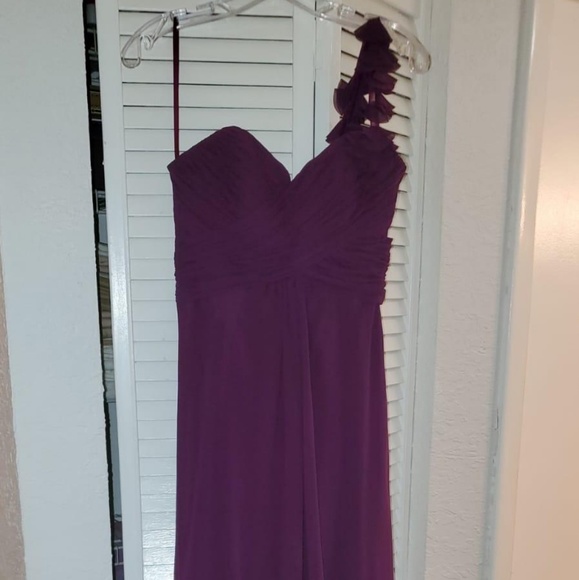 Bridesmaid/Prom/Formal Gown - Picture 1 of 5